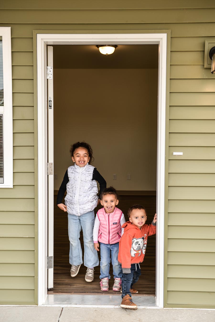 Oak Grove Doorway Picture